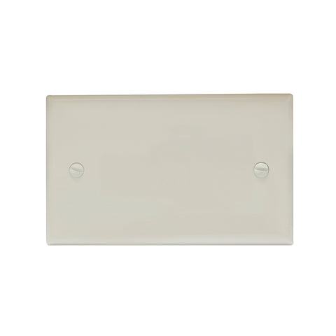 Placa de Plástico Ciega Color Marfil Surtek 136603